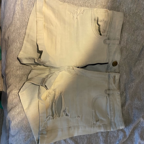 American Eagle -Hi-Rise Shortie - Picture 2 of 4